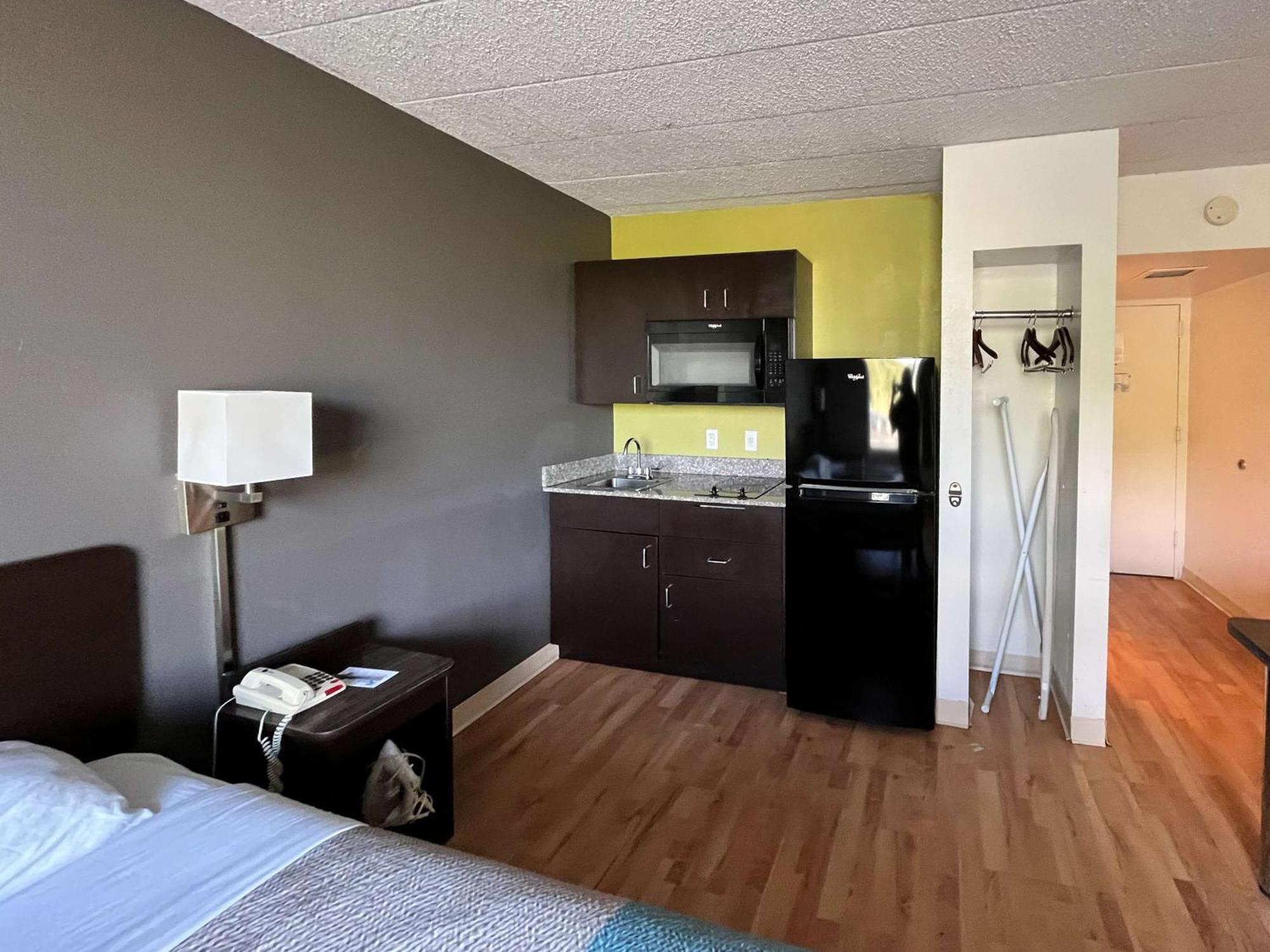 Studio 6 Suites Clarion, Pa Exterior photo